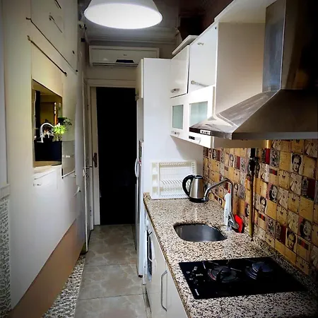 Apartmanhotel Mimoza ıstiklal 4*